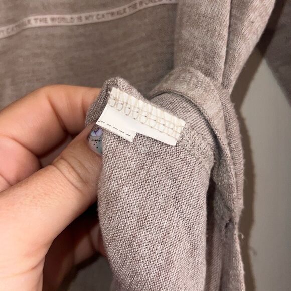 ✨Zara W/B Collection The World Is My Catwalk' Tunic Top✨ - Picture 5 of 6